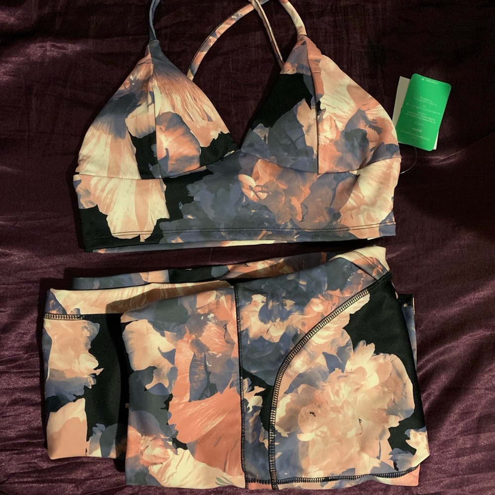 Forever 21 sport bra & legging set